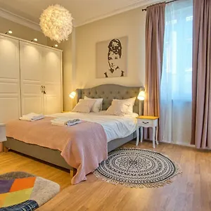  Apartment Audrey By Sofiaspot - Central, Metro To Airport Bulgaria